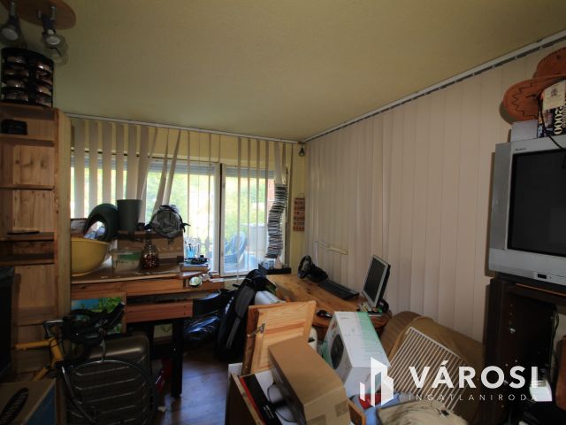 Csendes zöld övezeti ingatlan Zalaegerszegen